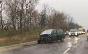 На автодорозі Ковель-Львів у ДТП загинула одна людина, двоє травмовано (фото)