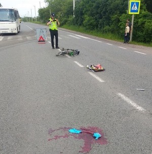 На Львівщині здійснено наїзд на велосипедиста: постраждалий у важкому стані (ФОТО)