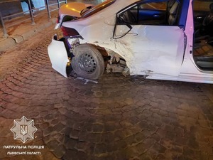 У поліції розповіли подробиці ДТП з п’яним водієм "Dodge" у Львові (фото)