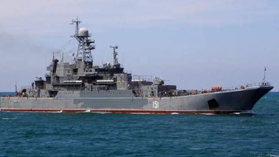 Дрони СБУ уразили три російські кораблі та нафтобазу в окупованому Криму