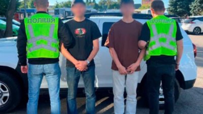 У Києві чоловік через ревнощі підпалив авто нового обранця колишньої дружини