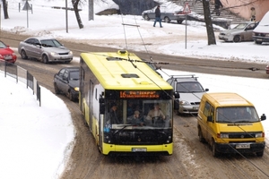 На 10 маршрутів у Львові вранці не виїхав жоден автобус