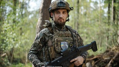 Десантник зі Львівщини отримав відзнаку "Військова честь" від Головнокомандувача Збройних Сил України