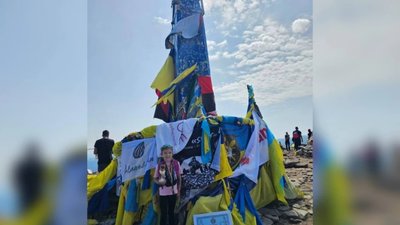 Пʼятирічна дівчинка зі Львова піднялася на Говерлу і встановила рекорд України
