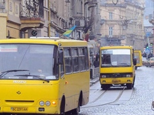 Графік: як їздитимуть маршрутки на Різдво