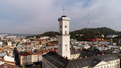 Для відвідувачів знову відкриють вежу Ратуші у Львові