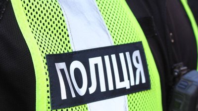 Наживалася на співчутті: 39-річна жінка з Львівщини видурювала у чоловіків гроші нібито на похорон брата-військового