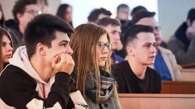 В Україні зменшилась кількість чоловіків-студентів віком від 25 років