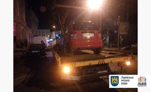 У Львові за вчора евакуйовано на арештмайданчик 5 автомобілів