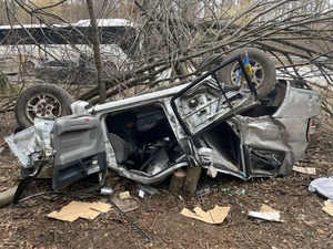 На Львівщині перекинувся автомобіль 