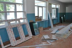 Директора львівської фірми підозрюють у заволодінні коштами під час ремонту школи 