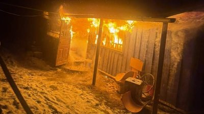 На Буковині під час пожежі на птахофермі загинули 5 тисяч курей