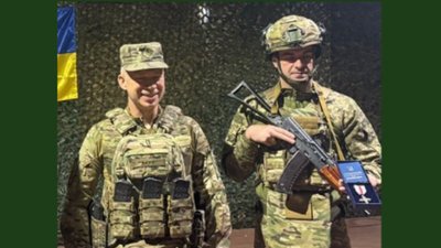 Воїн з Львівщини врятував життя десяти поранених в найнапруженіший момент бою (ФОТО)