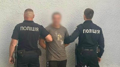 На Закарпатті чоловік скоїв розбійний напад на 83-річну жінку