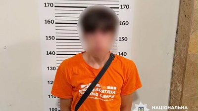 На Хмельниччині 17-річний хлопець вчинив сексуальне насильство стосовно неповнолітньої