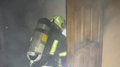 На Львівщині  горів гараж: врятовано три сусідні будівлі