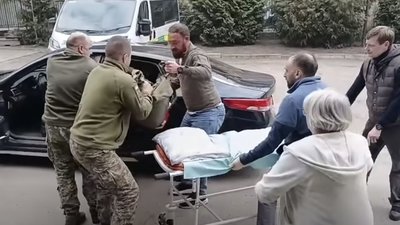 У Львові військовий медик першим рятував потерпілих внаслідок шахедної атаки (ФОТО, ВІДЕО)