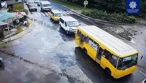 Момент ДТП: у Львові оприлюднили відео затримання п'янючого водія (відео)