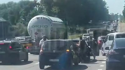 Біля Львова сталася аварія — утворився сильний затор (ВІДЕО)