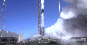 "SpaceX" відправила до космосу український супутник "Січ-2-30" (ВІДЕО)