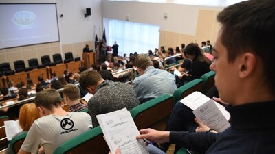 В Україні пропонують оплачувати навчання студентам, які добровільно мобілізувалися