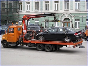 До уваги водіїв: названа важлива деталь щодо евакуювання автомобіля на штрафмайданчик