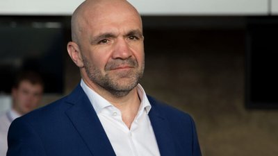 Мангер заявляв про намір мобілізуватись до лав ЗСУ