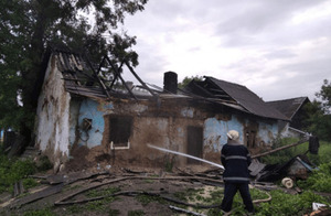 У Львівській області вщент згорів будинок