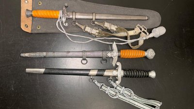 Львівські митники надали унікальні артефакти до музеїв України