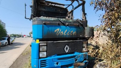 На Львівщині молодик підпалив вантажівку