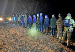 Прикордонники повідомили, скільки чоловіків намагалися втекти за кордон з початку війни