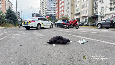 В Івано-Франківську сталася ДТП за участі двох мотоциклістів та пішохода