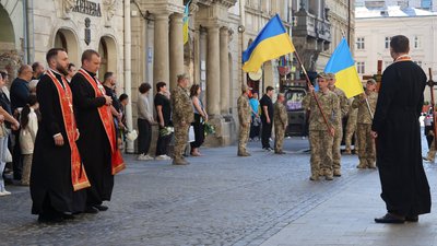 У Гарнізонному храмі свв. апп. Петра і Павла попрощалися з військовослужбовцями Ігорем Шпонарським та Михайлом Волинцем