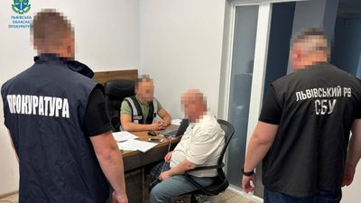 Продаж сої за безцінь: ексчиновнику львівського вишу оголосили підозру (ФОТО)