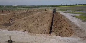 Поблизу Маріуполя з’явилися нові братські могили (ВІДЕО)