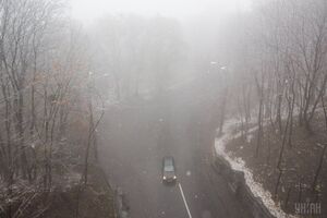 Україну накриють дощі і сильний вітер