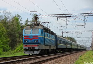 На Хмельниччині важко травмувався чоловік, що їхав "зайцем" на потязі, вчепившись за поручні одного із вагонів