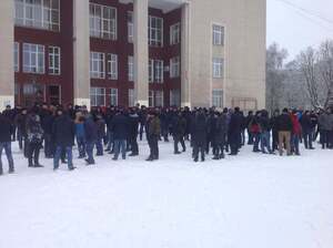 На Львівщині гірники чотирьох шахт оголосили страйк і вийшли на протест (ФОТО)