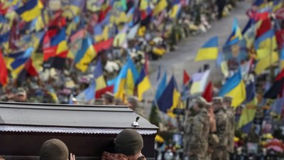 Львівщина сьогодні проводить в останню земну дорогу п’ятьох воїнів і жінку-військовослужбовицю