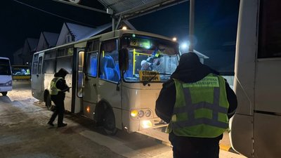 На Львівщині перевізнику виписали протокол за прострочені ліки в аптечках
