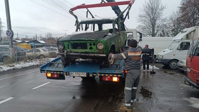 У Львові цього тижня на арештмайданчик забрали ще 6 занедбаних авто