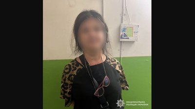 У Львові жінка вкрала з ломбарду платіжний термінал