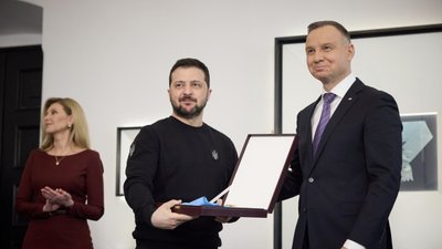 Навроцький забрав у Зеленського орден Білого Орла