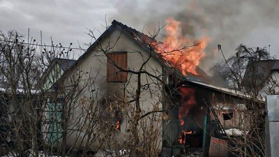 У Львівській області горіла будівля