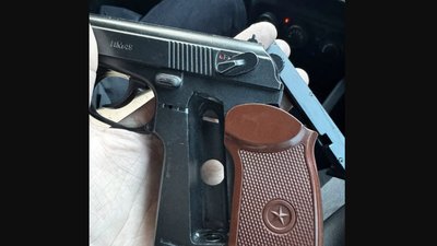 У Львові молодики погрожуючи зброєю, побили чоловіка (ФОТО, ВІДЕО)
