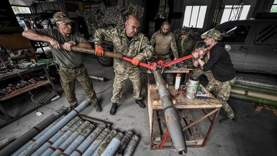 В Україні дозволили брати на військову службу чоловіків пенсійного віку