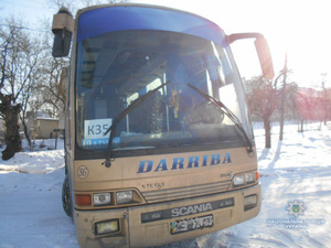 Правоохоронці встановили особу злочинця, який викрав автобус на Львівщині (фото)