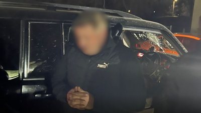 У Львові затримали лікаря військового госпіталю за вимагання грошей від солдата (ФОТО)