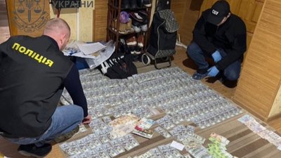 На Франківщині професорка та наукові працівники вимагали хабарі за захист дисертації