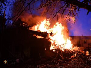 Під час ранкової тривоги Миколаїв зазнав масованого обстрілу ракетами: є постраждалі (ФОТО, ВІДЕО)